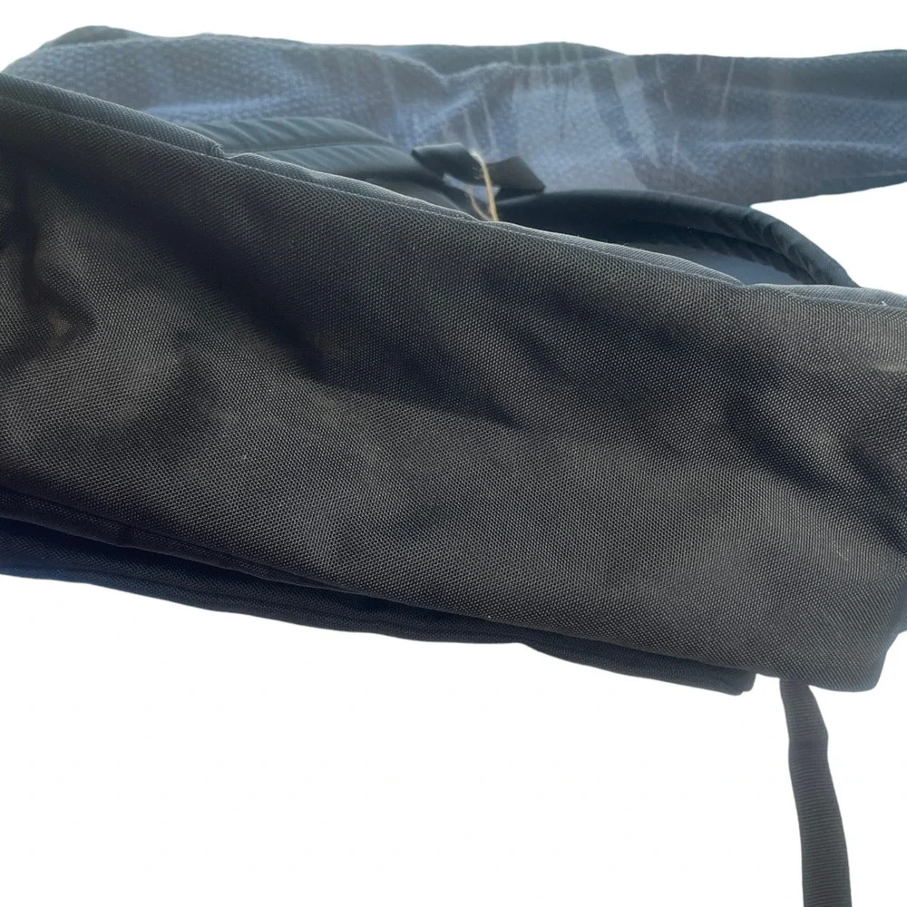 Vaschy Black Book Bag